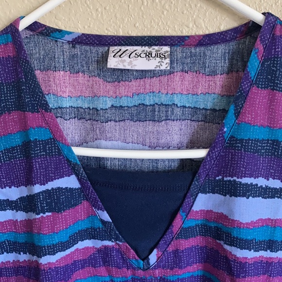 Women’s XS scrub top by Uniform Advantage - Picture 4 of 5